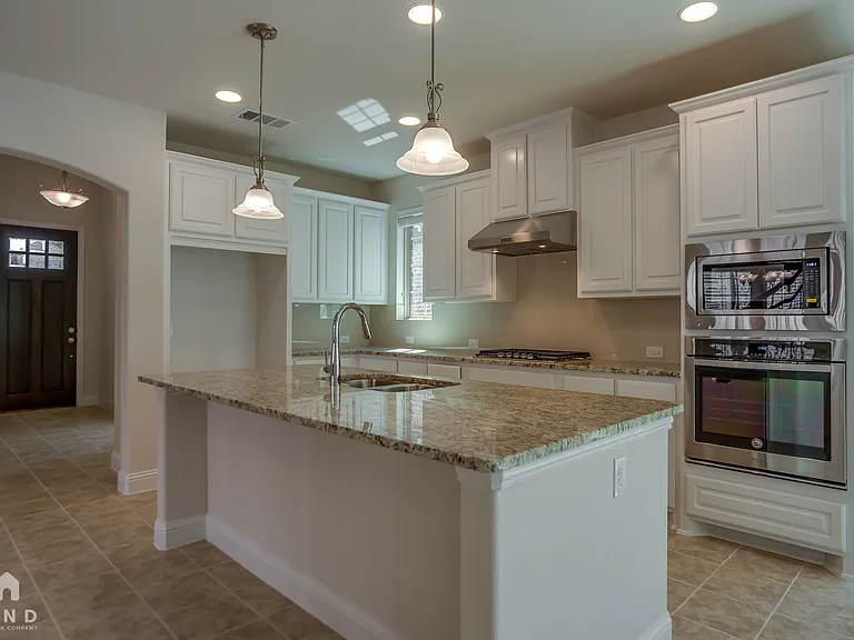 3316 Damsel Sauvage Ln — Photo 5
