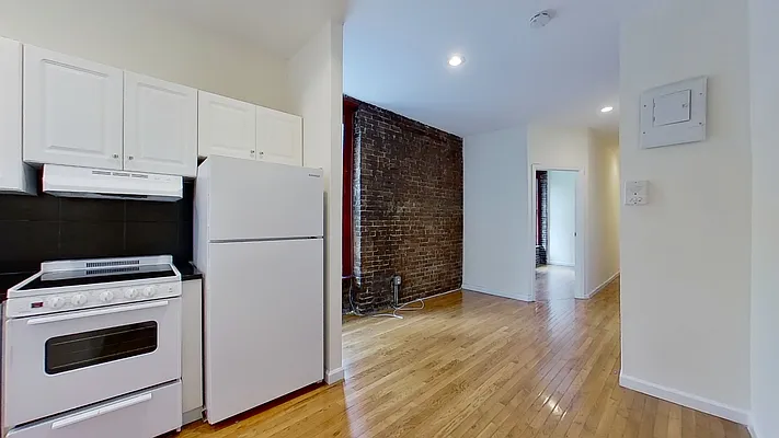 Rented by Compass | media 2