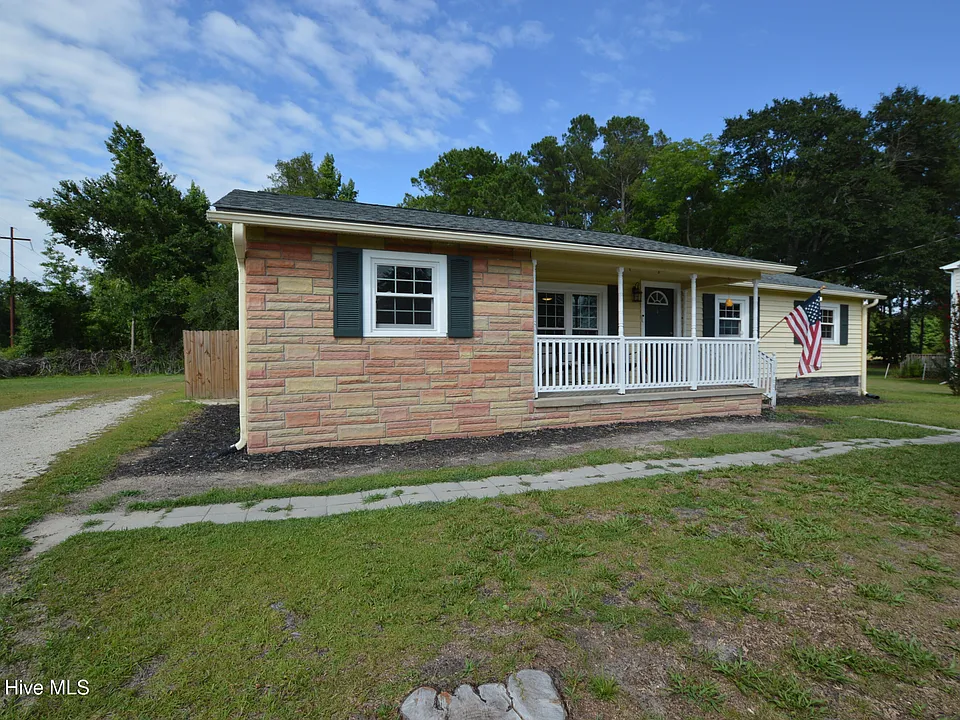 1160 Onslow Pines Rd