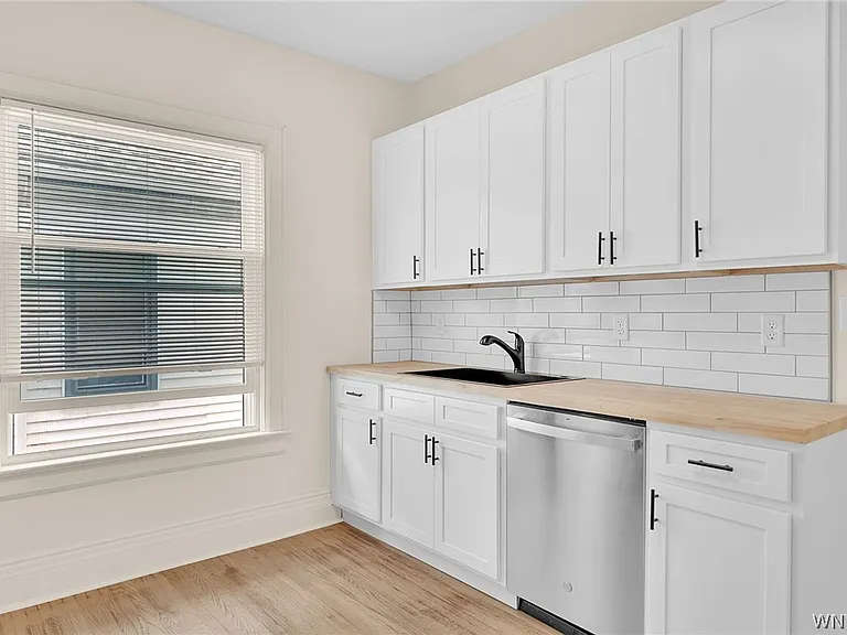 2206 Main St #2 — Photo 17