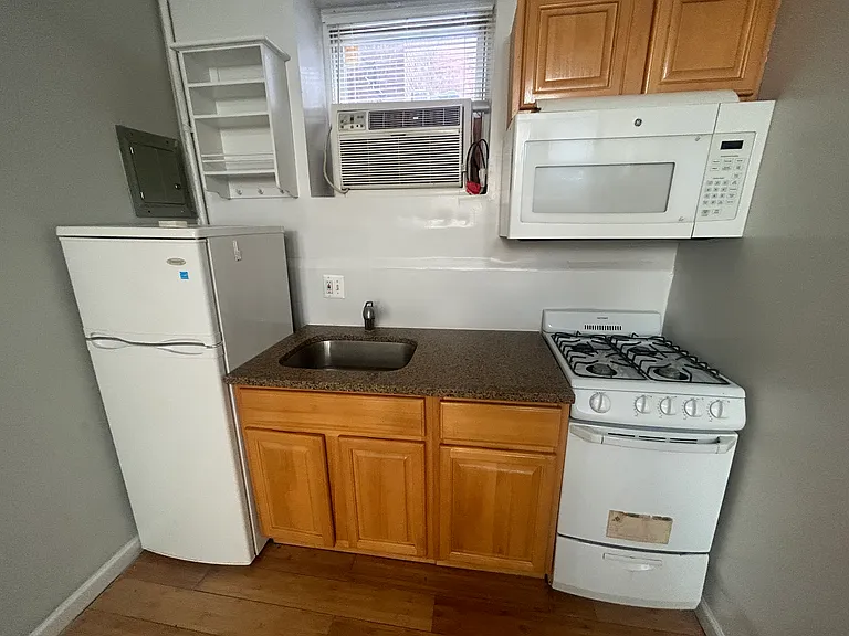 3431 Spring Garden St #FE — Photo 6