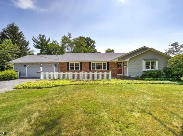 184 WOODS RD, Hillsborough Twp., NJ 08844