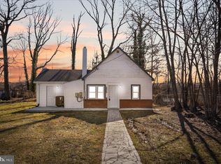 2909 Delaware Ave, Halethorpe, MD 21227