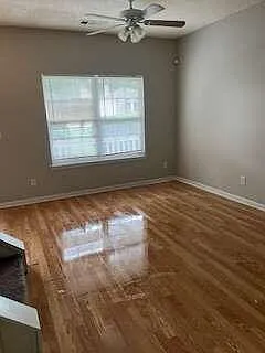 4 bed, 2.5 bath, $1,750 — Photo 3