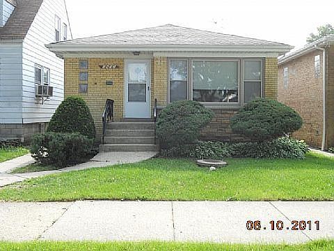 2nd image of 3452 N Oriole Ave
