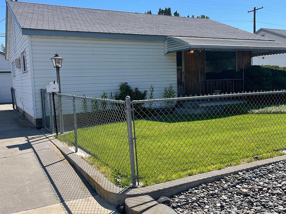 1st image of 1102 Willard Ave