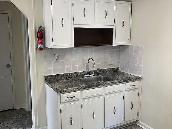 Unit C new kitchen