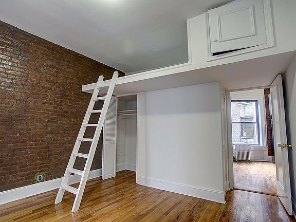 4th image of 230 W 108th St APT 4C