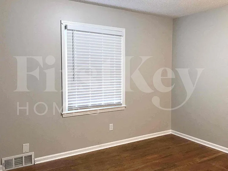 8802 W 95th Ter — Photo 15