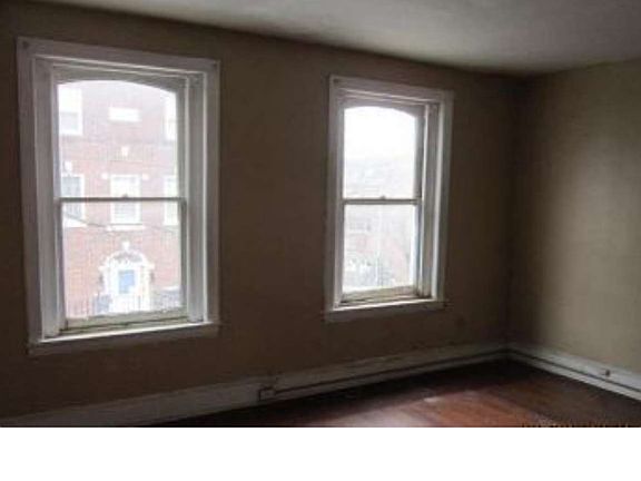 3rd image of 503 West St