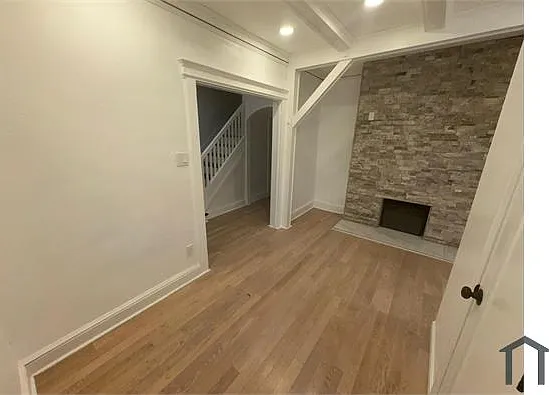 1286 Oakwood Ave — Photo 13
