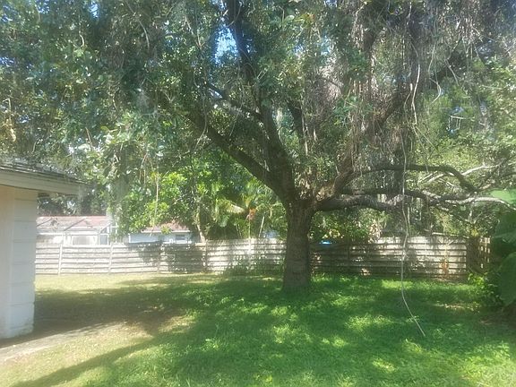5th image of 4722 Habana Dr Unit 12