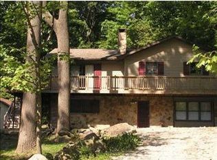 194 Snowshoe Rd, Acme, PA 15610