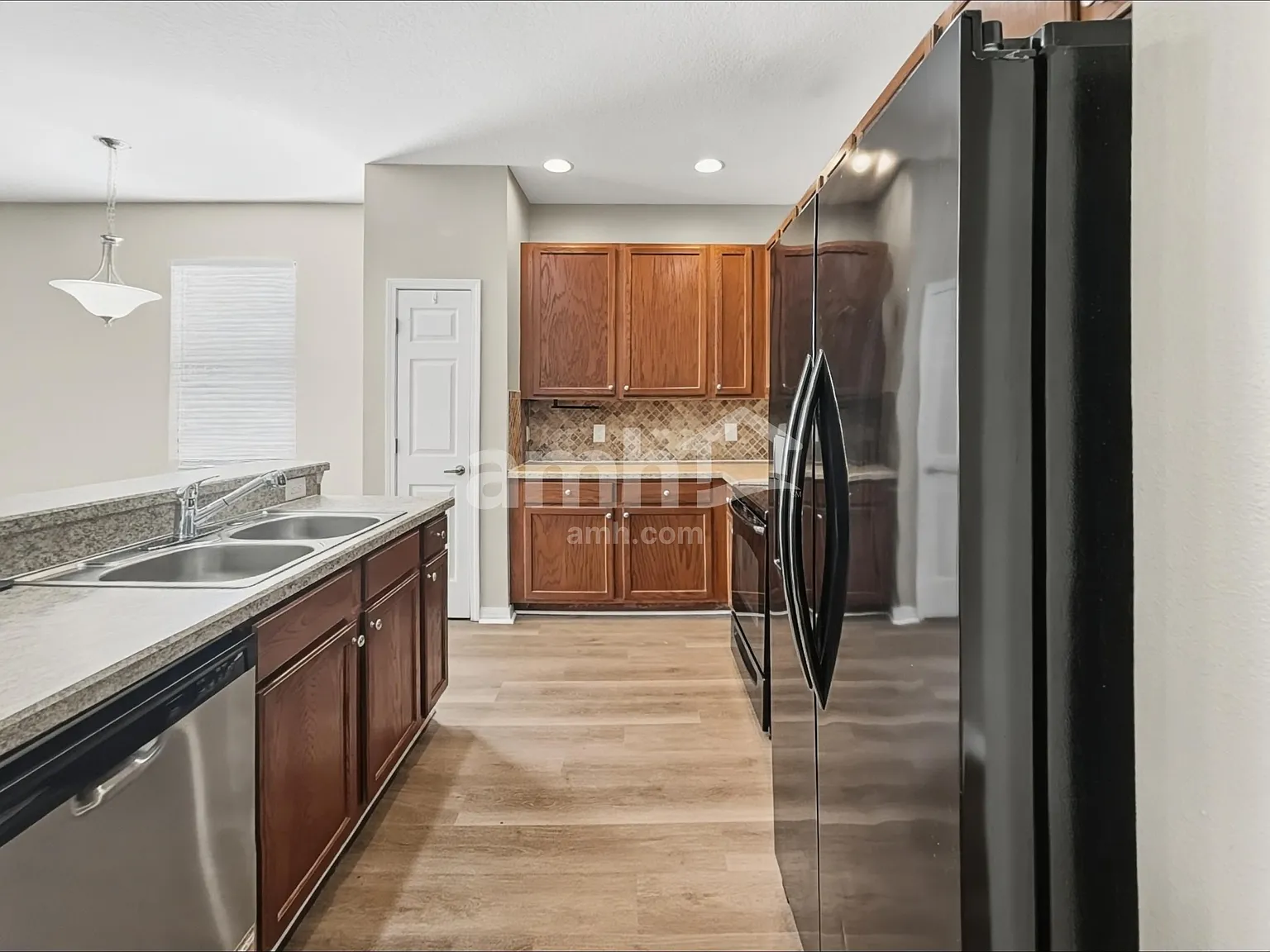 3 bed, 2.0 bath, 1771 sqft, $2,395 — Photo 4