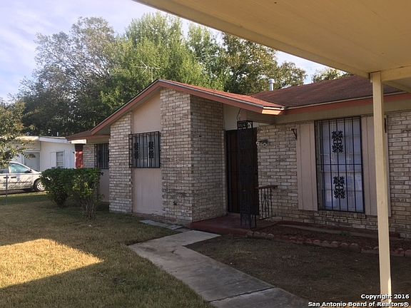 2nd image of 3126 Fairmeadows St