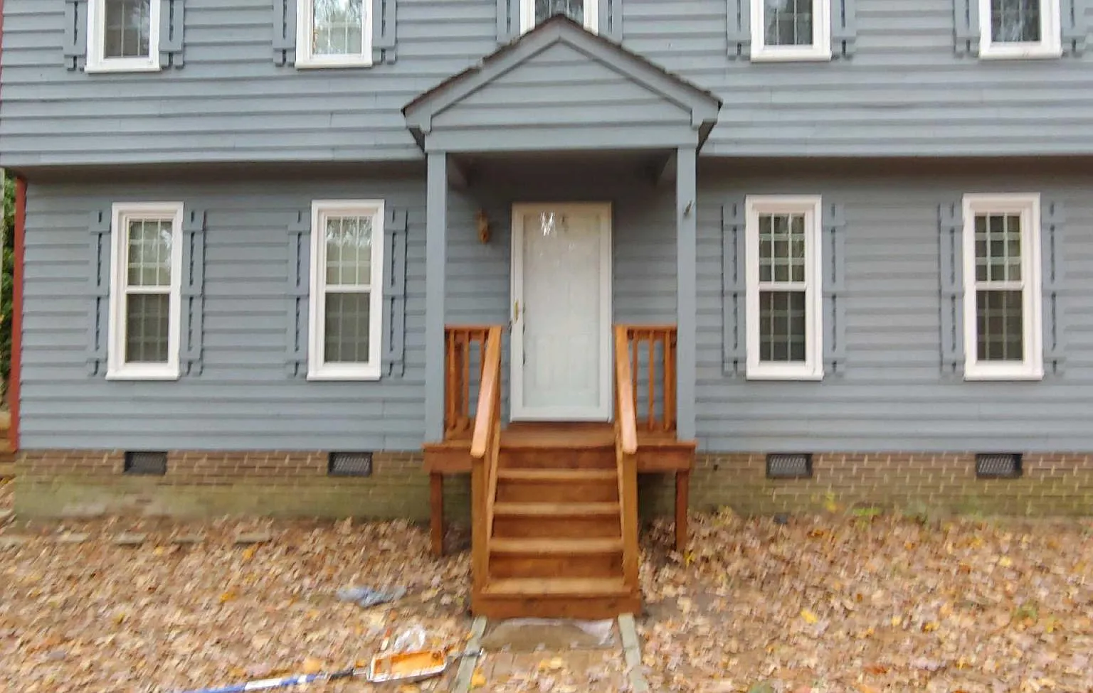 4 bed, 2.5 bath, 1927 sqft, $2,100 — Photo 2