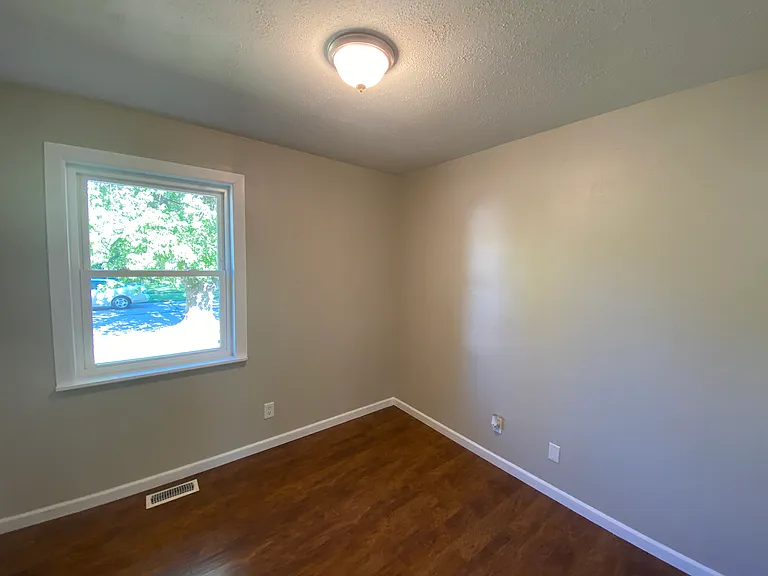2942 Chance Dr — Photo 4
