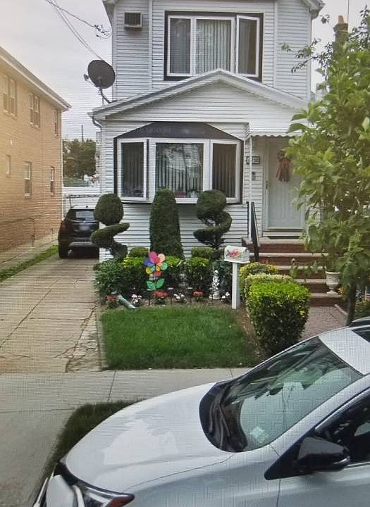1st image of 8930 121st St