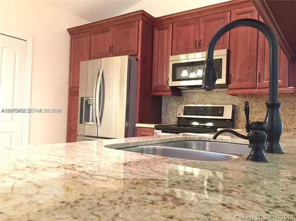 5201 SW 31st Ave, Fort Lauderdale, FL 33312