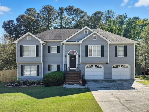 1045 Crystal Water Dr SE, Lawrenceville, GA 30045