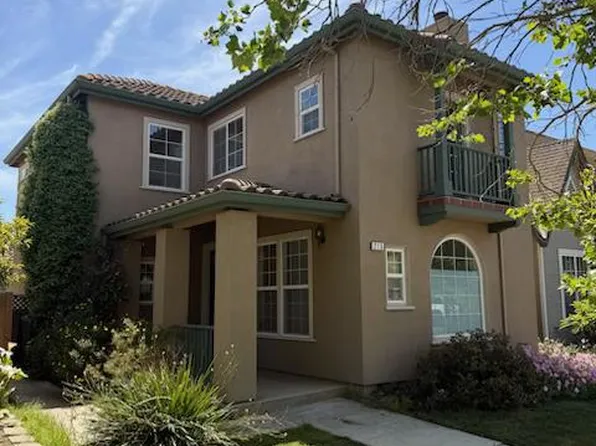 215 Beech Ave, Greenfield, CA 93927