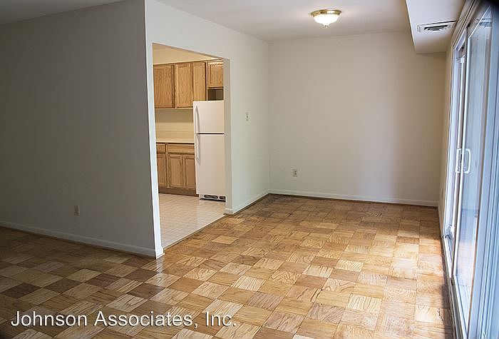 2nd image of 4300 Columbia Pike APT 17
