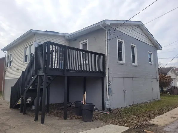 1102 1/2 13th Ave, Vienna, WV 26105