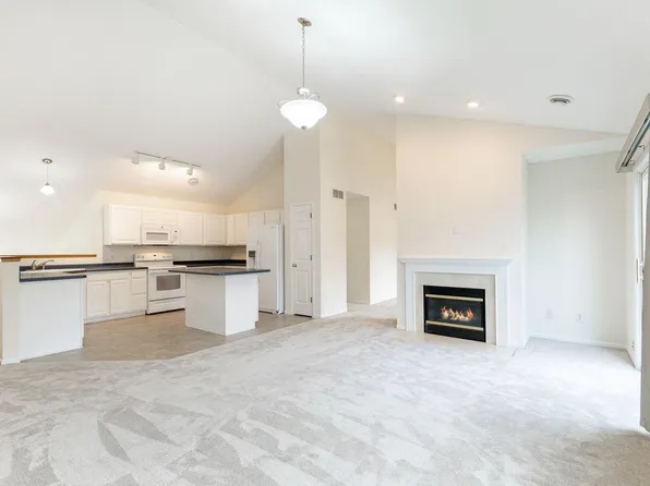 15761 France Way #312, Saint Paul, MN 55124