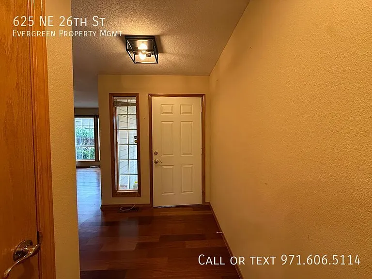 625 NE 26th St — Photo 3