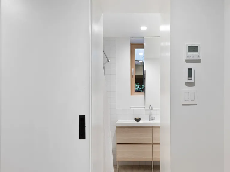 21 Bleecker St #1E — Photo 12