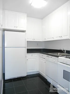 Rented by Manhattan Connection | media 12