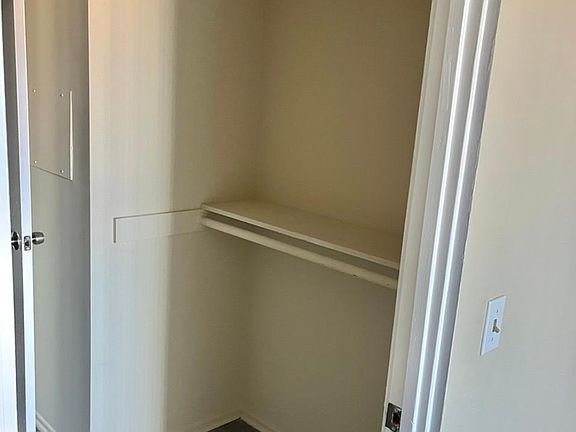 5th image of 5454 Zelzah Ave APT 203
