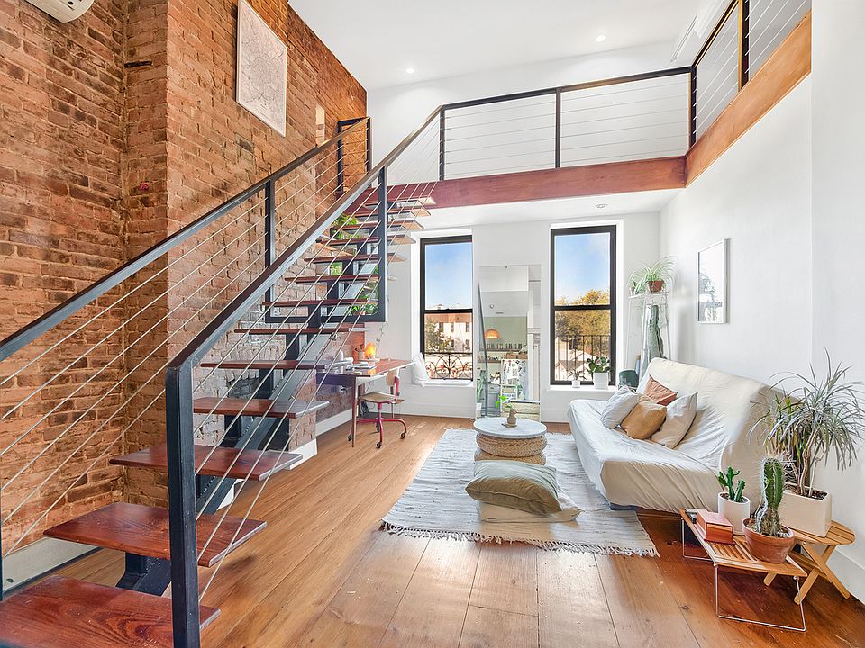 1st image of 940 Fulton St Penthouse B