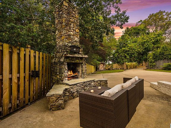 2nd image of 1212 Vestavia Pl