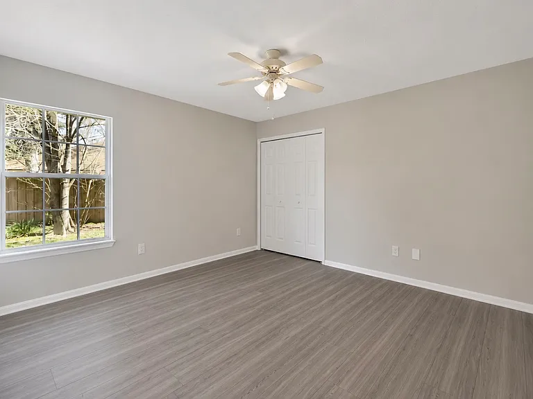 14581 Harewood Ct — Photo 12