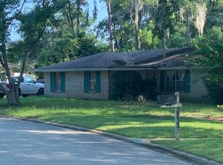 3241 Hermitage Rd E, Jacksonville, FL 32277