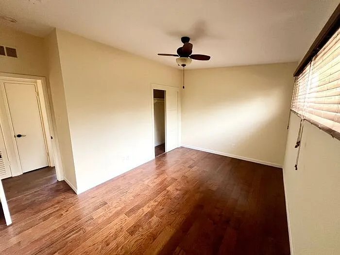4542 Hidalgo Ave — Photo 13