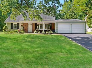 10 Freeman Rd, Somerset, NJ 08873