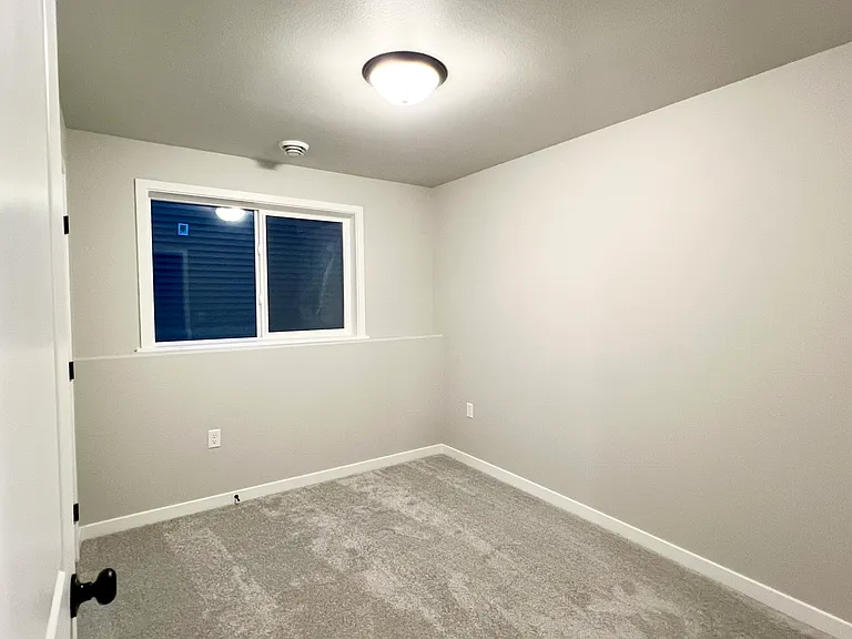 6868 Thomas St — Photo 4