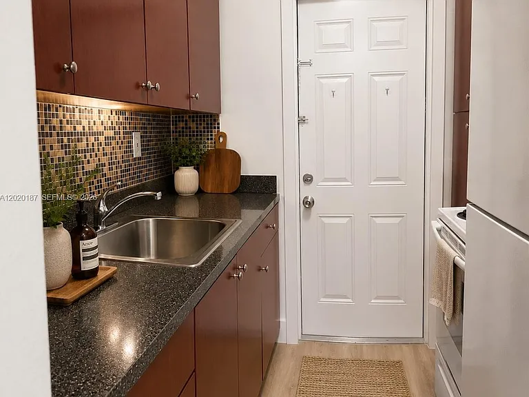 791 SW 64th Ave #4 — Photo 6