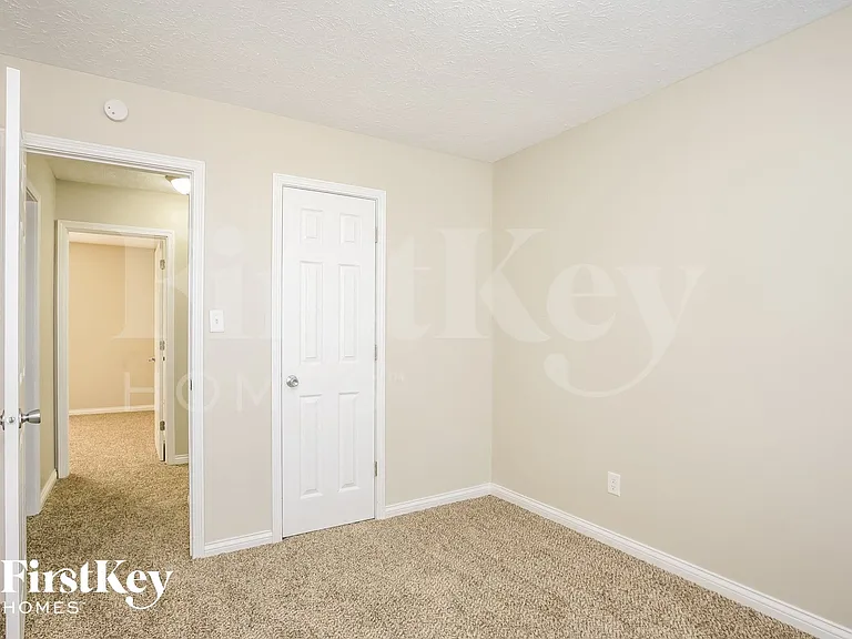 511 Palmyra Dr — Photo 10
