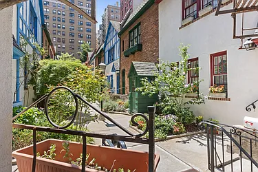 262 West 95th Street, #2/3
