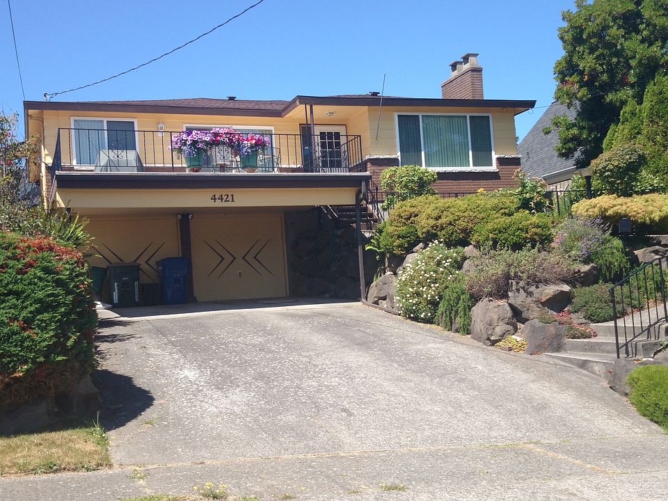 1st image of 4421 28th Pl W