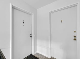 4 Hills Ln #4, Westport, CT 06880