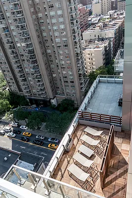 Rented by Bond New York | media 27