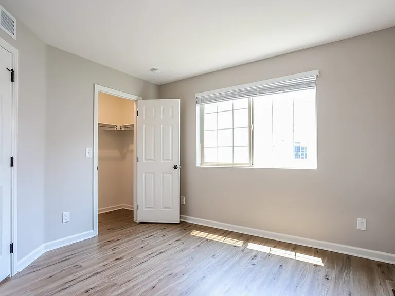 17900 E 106th Ave — Photo 15
