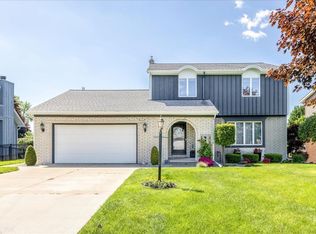 2860 Canal Dr, Port Huron, MI