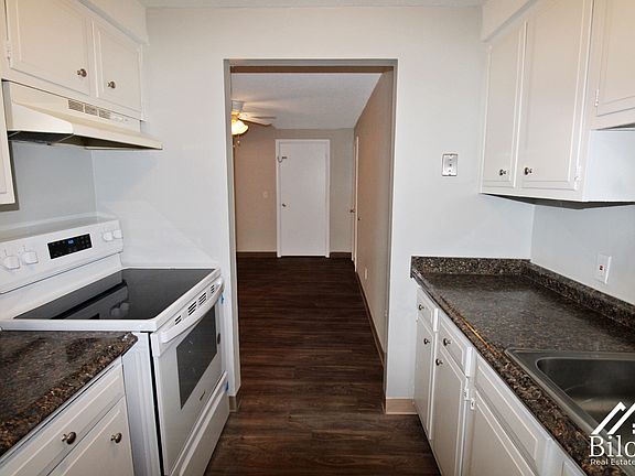 3rd image of 325 Prospect St #356