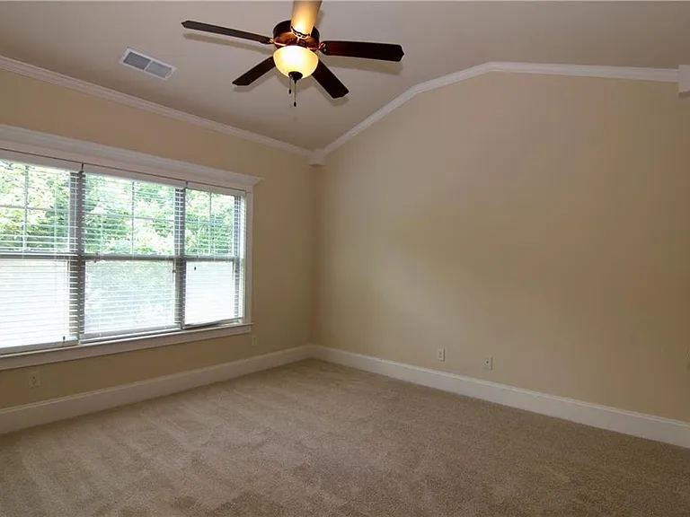 1660 Jardin Ct — Photo 14
