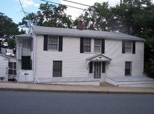 676 Bernon St, Woonsocket, RI 02895